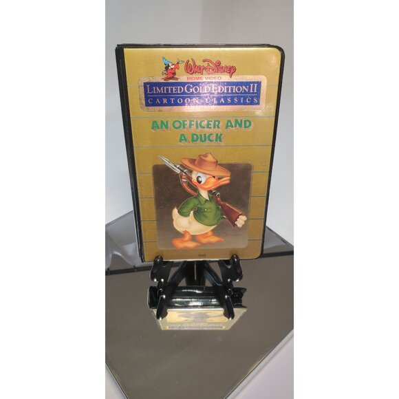 Walt Disney Limited Gold Edition II Cartoon Classics VHS - An Officer And A Duck - Picture 1 of 4